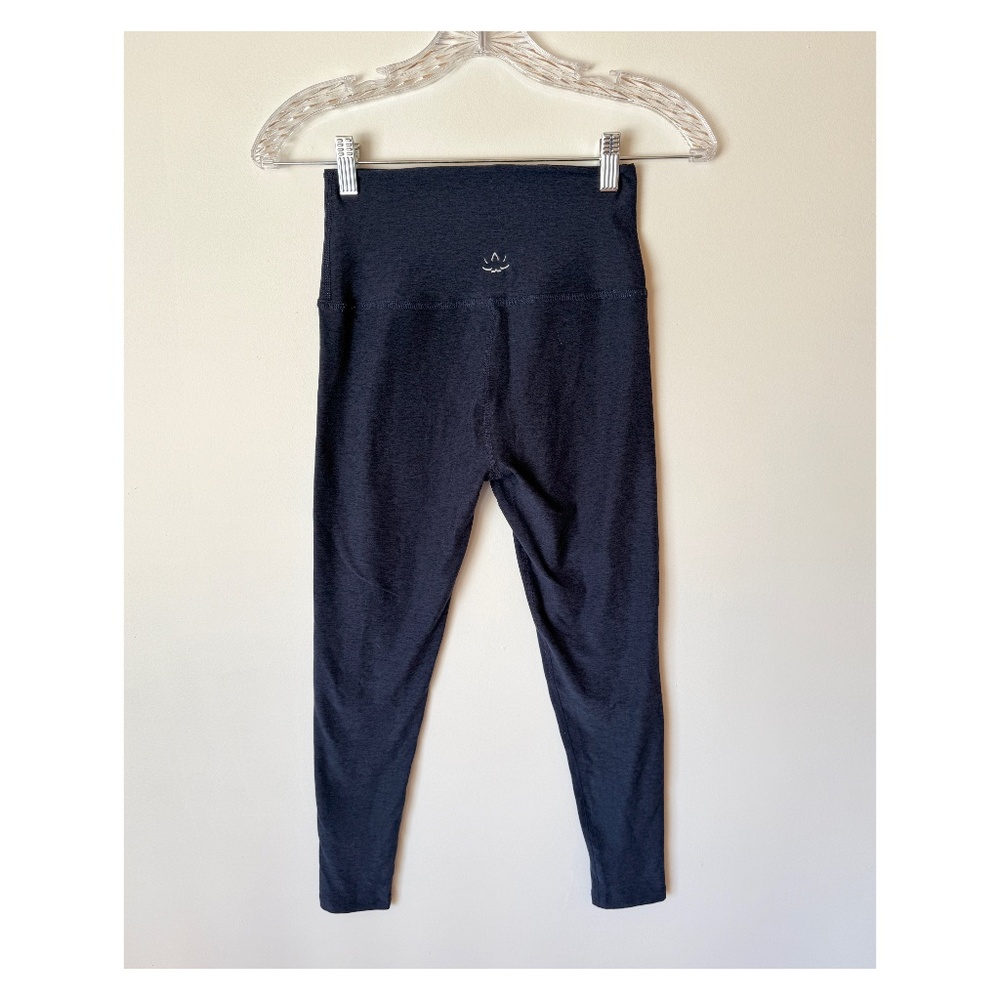 Beyond Yoga, high-waisted leggings, navy blue